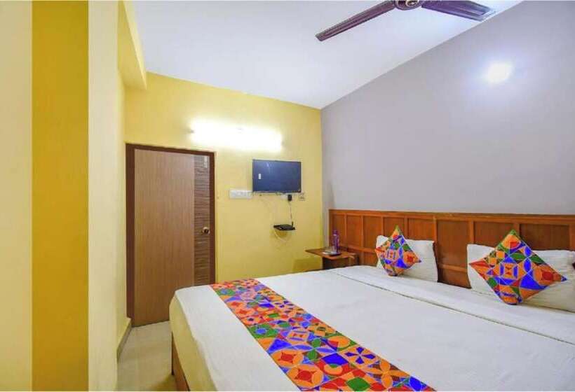 هتل Goroomgo Ray Home Stay Puri