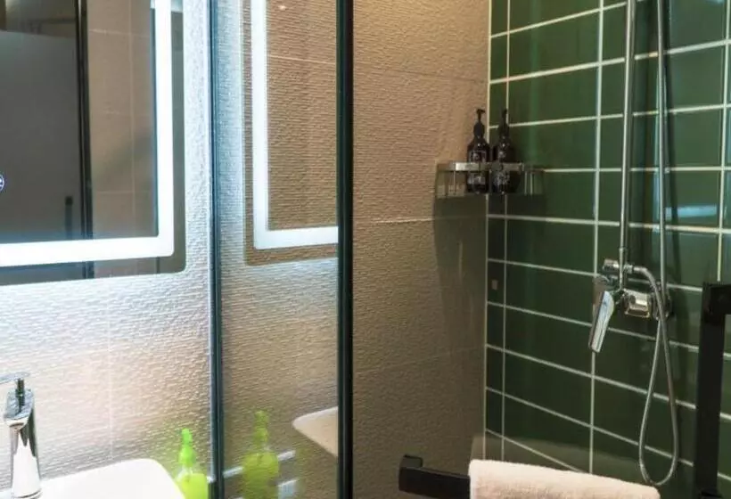 Hotelli Greentree Inn Express Datong Highspeed Railway Station Old City Wall