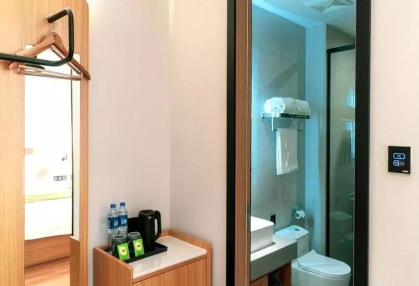 Hotelli Greentree Inn Express Datong Highspeed Railway Station Old City Wall