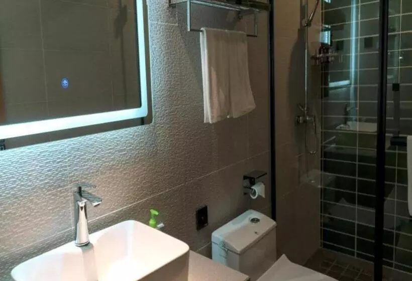 Hotelli Greentree Inn Express Datong Highspeed Railway Station Old City Wall