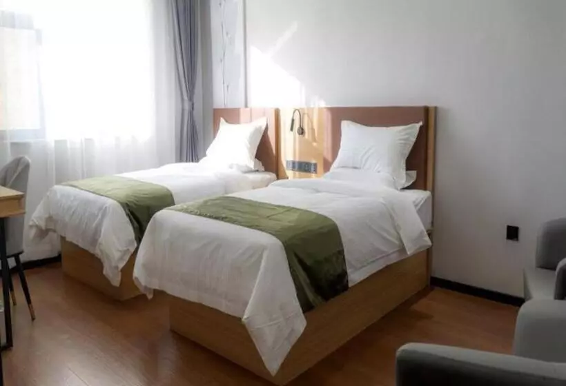 Hotelli Greentree Inn Express Datong Highspeed Railway Station Old City Wall