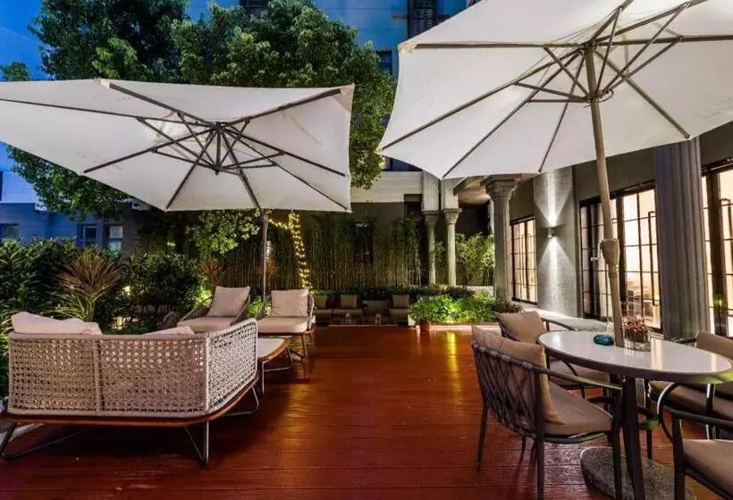 Hotelli Home Inn Plus Shanghai Pudong Airport Chuansha Branch