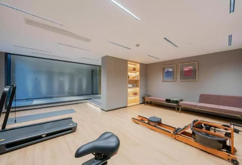 Hotelli Home Inn Plus Shanghai Pudong Airport Chuansha Branch