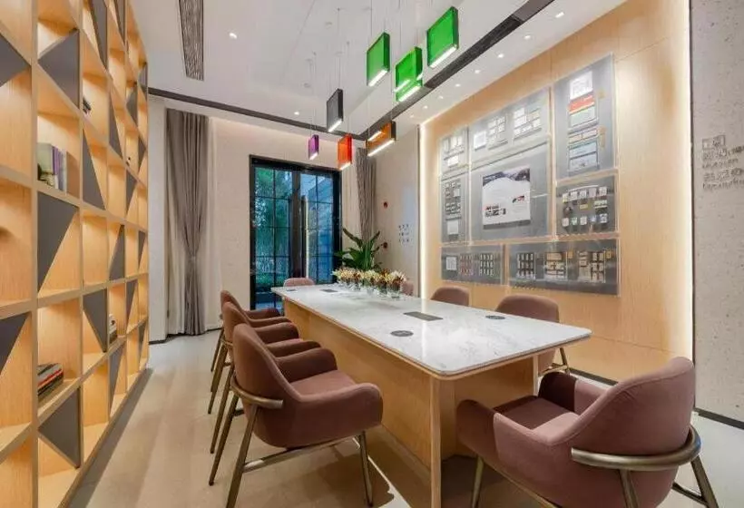 Hotelli Home Inn Plus Shanghai Pudong Airport Chuansha Branch