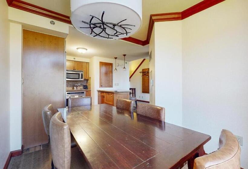 هتل Resort At Squaw Creek S 806 & 808