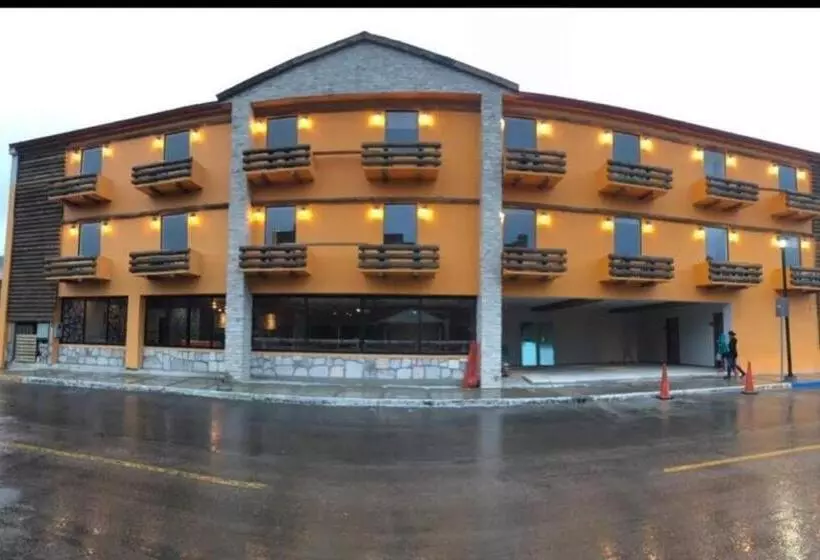 Hotelli St Cruz Plus