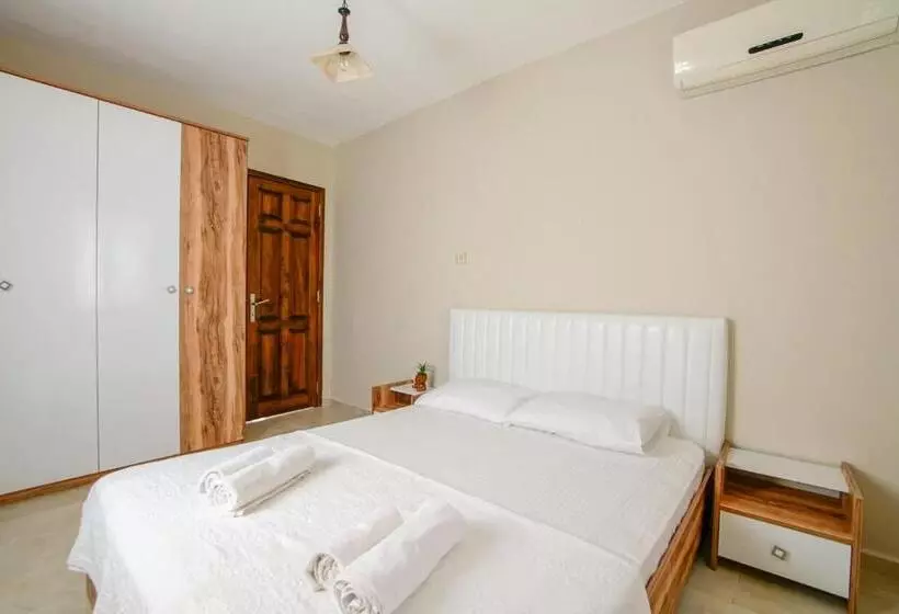 Hotelli çuhadar Ahşap Evleri̇