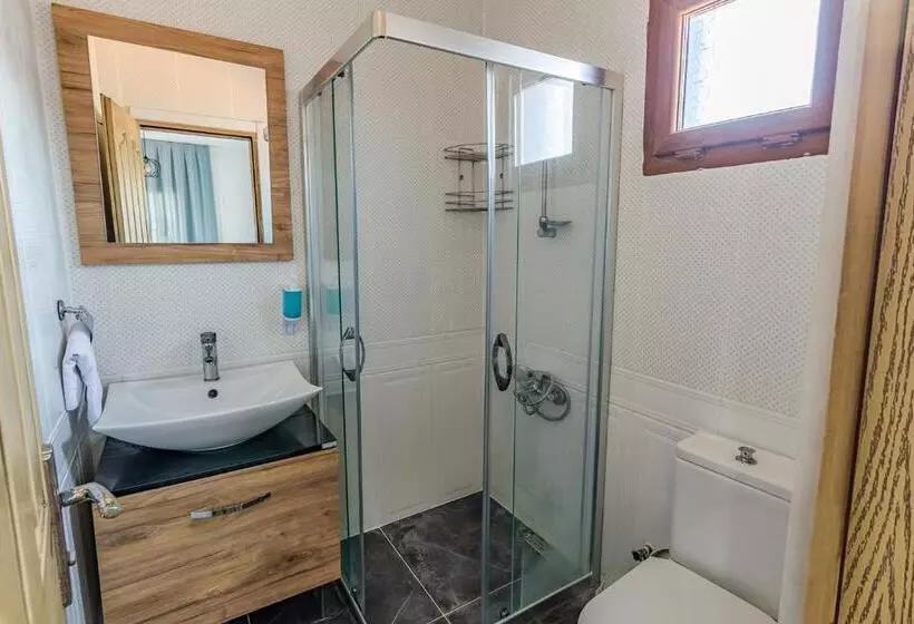 Hotelli çuhadar Ahşap Evleri̇