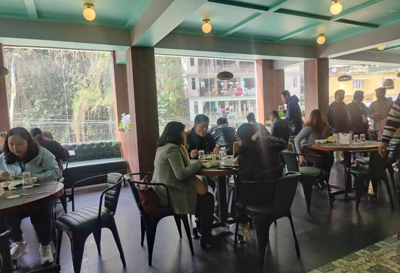 Maplewood Hotel & Spa