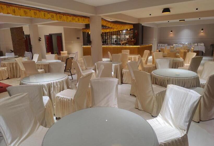 Maplewood Hotel & Spa