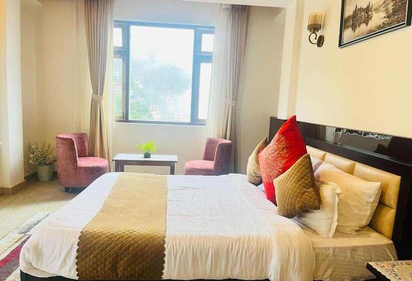 Maplewood Hotel & Spa