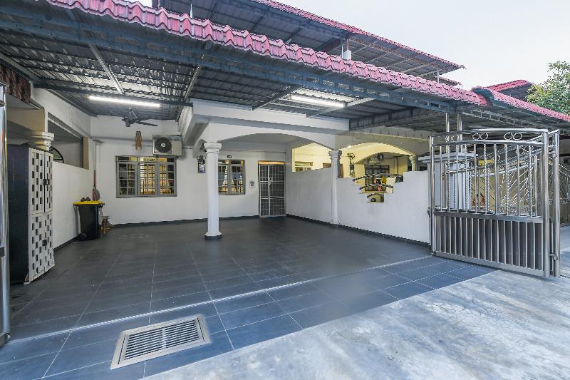 بنسيون Oyo Homes 90583 Yogha S Homestay