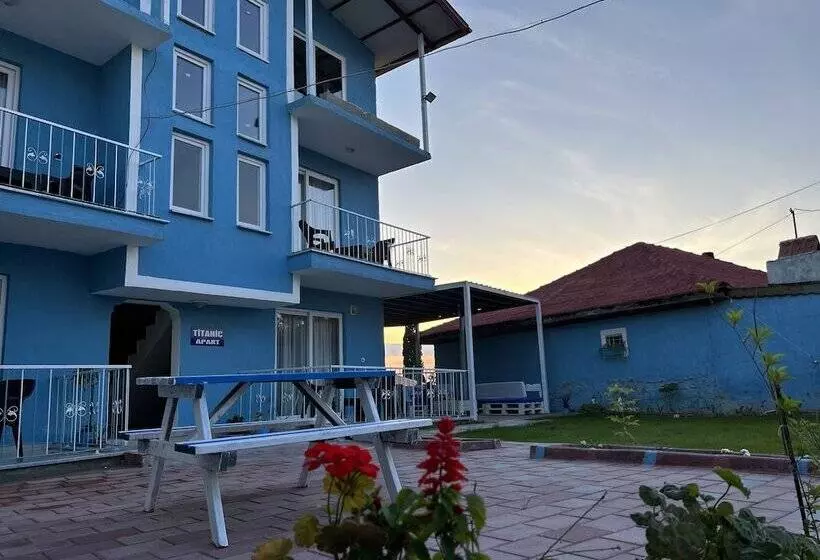 The Titanic Hause Otel