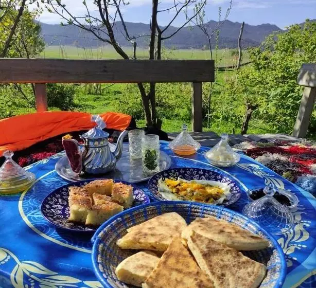 Retkeilymaja Gîte Dayet Chiker