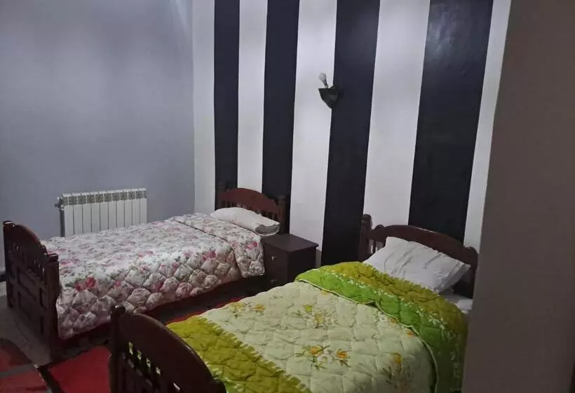 تختخواب و صبحانه Auberge Jaafar