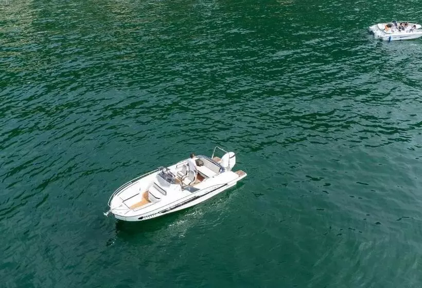 Aamiaismajoitus (B&B) Foresteria Lago Di Como