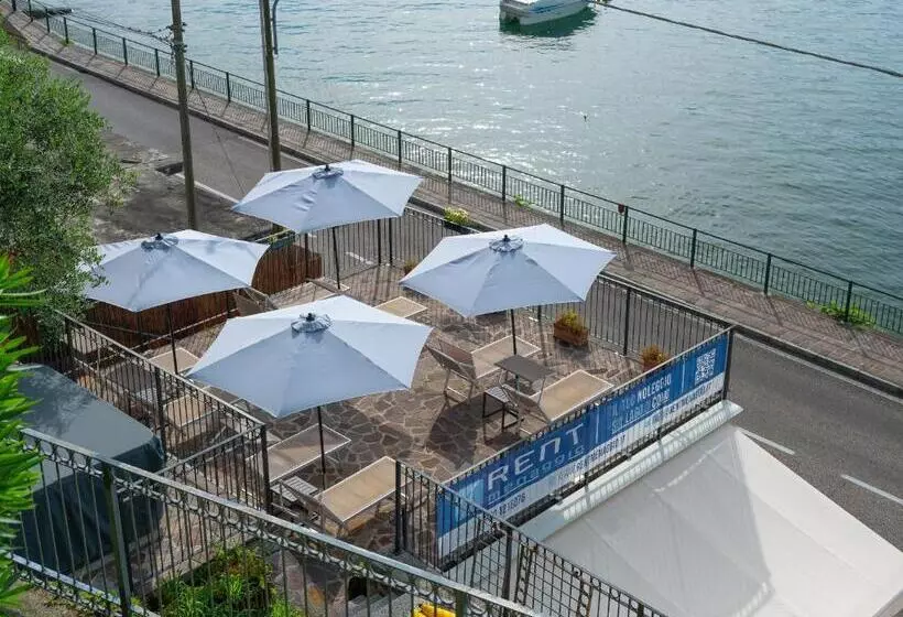 Aamiaismajoitus (B&B) Foresteria Lago Di Como