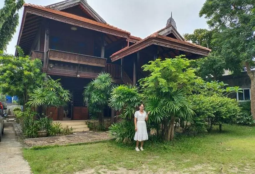 Aamiaismajoitus (B&B) Fueangfu Villa Chaweng