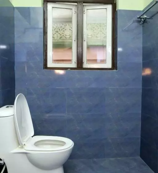 تختخواب و صبحانه Kathway Hostel & Homestay