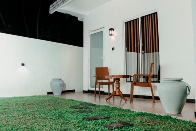 تختخواب و صبحانه Kingsman Villa