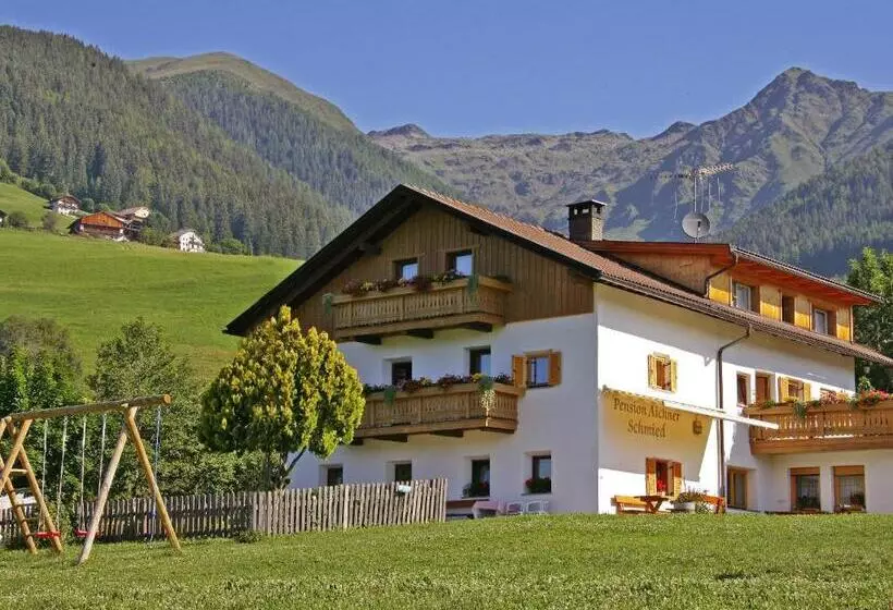 Aamiaismajoitus (B&B) Pension Aichner