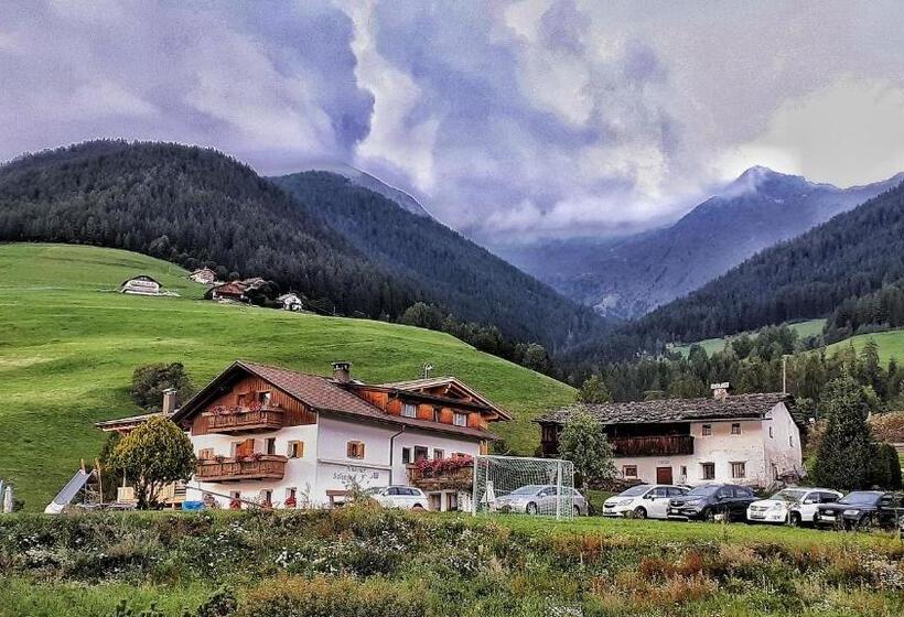 مبيت وإفطار Pension Aichner