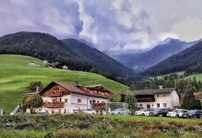 Aamiaismajoitus (B&B) Pension Aichner