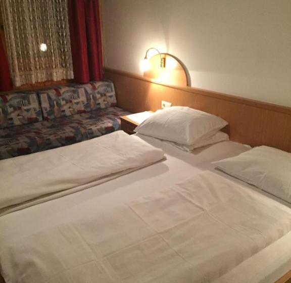 مبيت وإفطار Pension Aichner