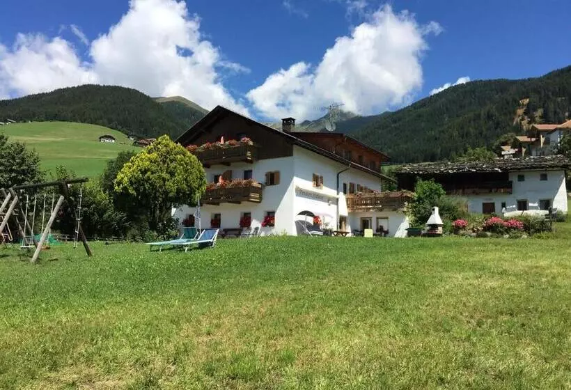 Aamiaismajoitus (B&B) Pension Aichner