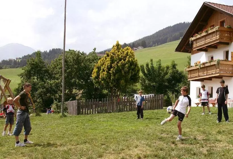 Aamiaismajoitus (B&B) Pension Aichner