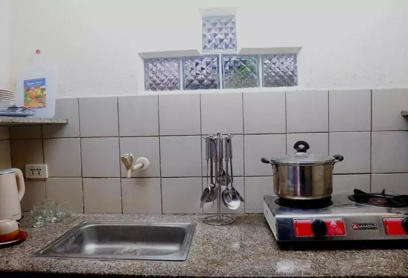 هتل Flower Garden Resort