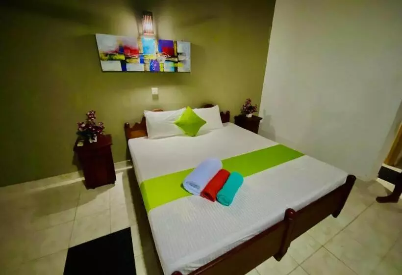Grand Breeze Garden Hotel Airport