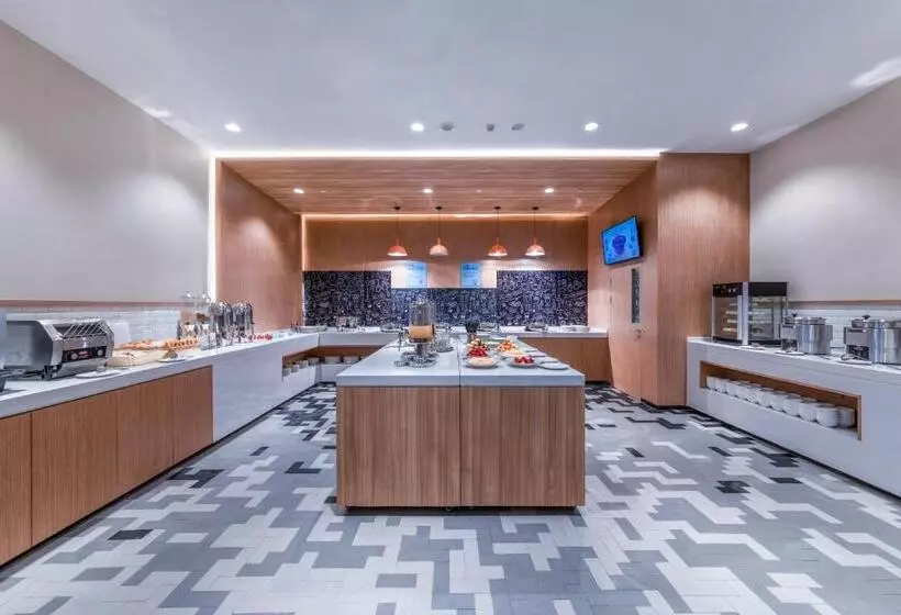 Hotelli Holiday Inn Express Chongqing Zhongxian, An Ihg