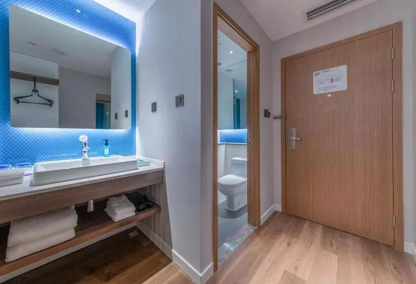 Hotelli Holiday Inn Express Chongqing Zhongxian, An Ihg