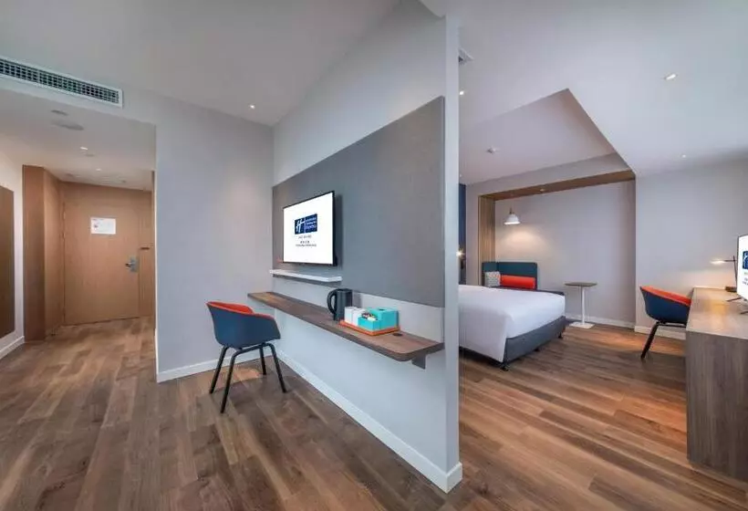 Hotelli Holiday Inn Express Chongqing Zhongxian, An Ihg