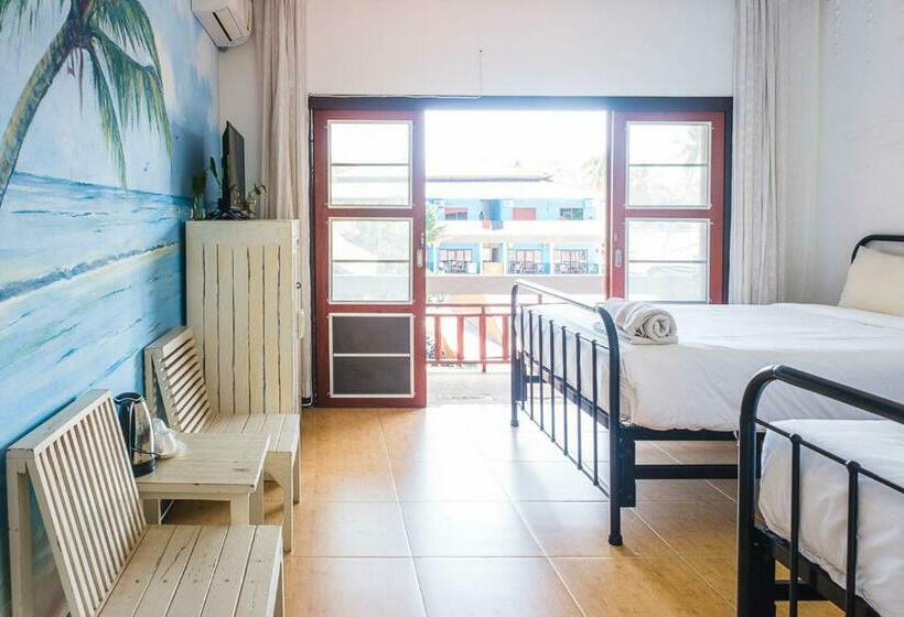 Hotel Hydronauts Diving Resort  Koh Tao