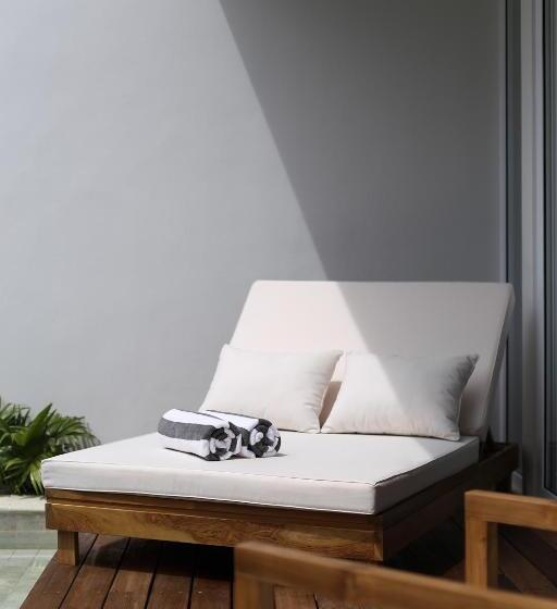 فندق Neptune Studios Adults Only