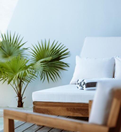 فندق Neptune Studios Adults Only