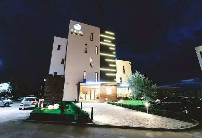 ホテル Poeme Mamaia Retreat