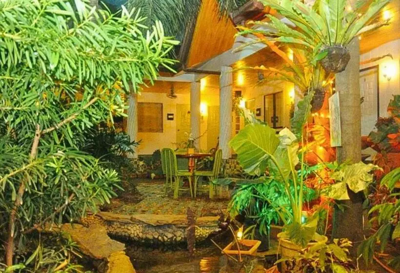 هتل Reddoorz @ Infinite Green Pension Palawan
