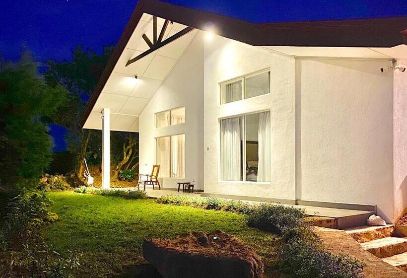 Пансион Caroline Villa, Nuwara Eliya