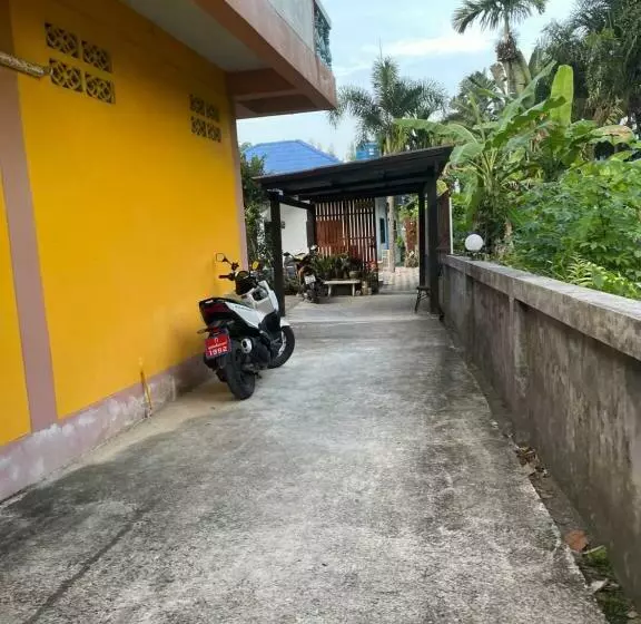 Majatalo Su House Koh Phangan