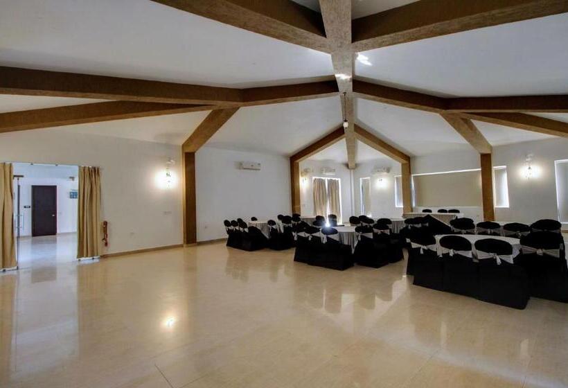 منتجع Corbett Tusker Trail