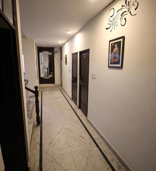 Royal Retreat By Hotel Aditya Inn