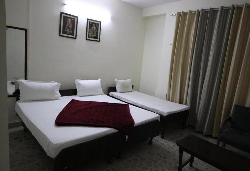 Royal Retreat By Hotel Aditya Inn
