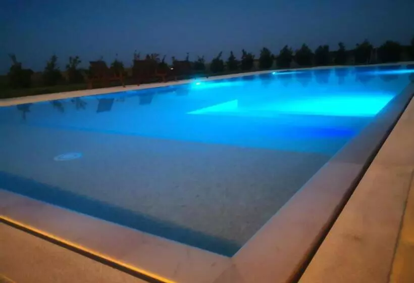 Hotelli Agriturismo Masseria Quaremme