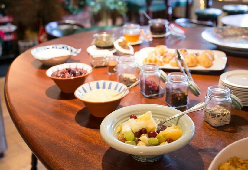 בית מלון כפרי Connemara Lake