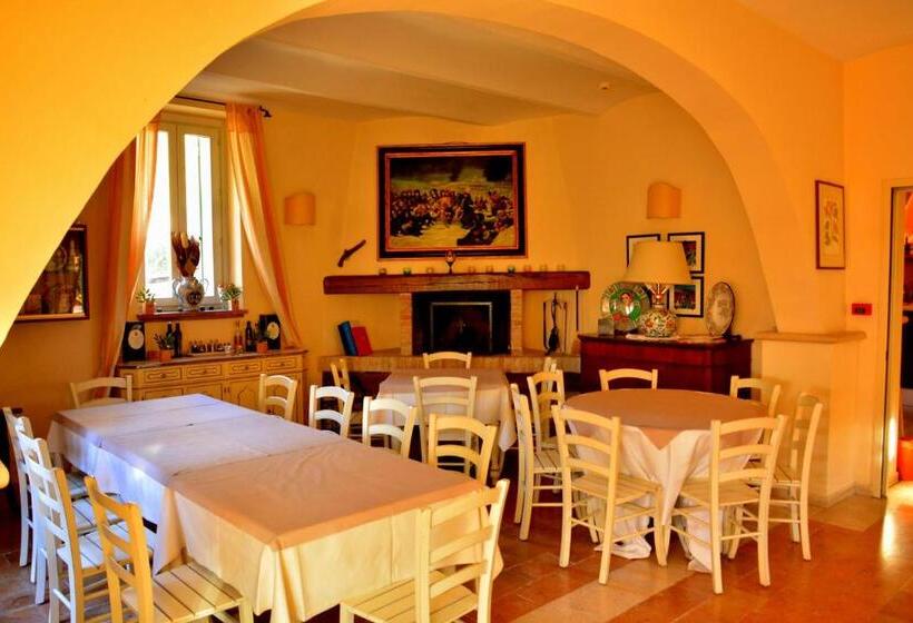 هتل Country House La Padronale Del Rivo