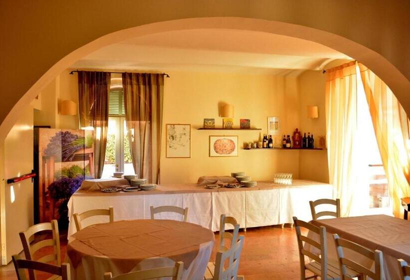 هتل Country House La Padronale Del Rivo