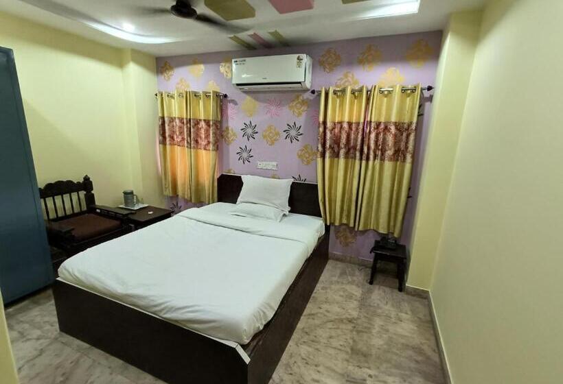 בית מלון כפרי Gokul Palace